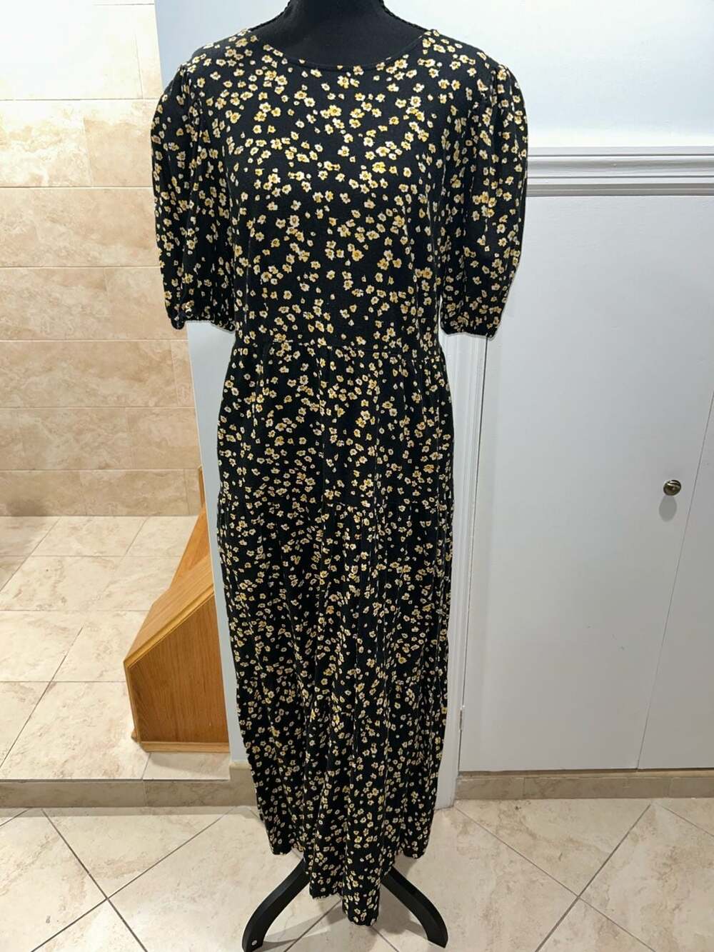 Ditsy Floral Print Tiered Midi Dress with Back Tie